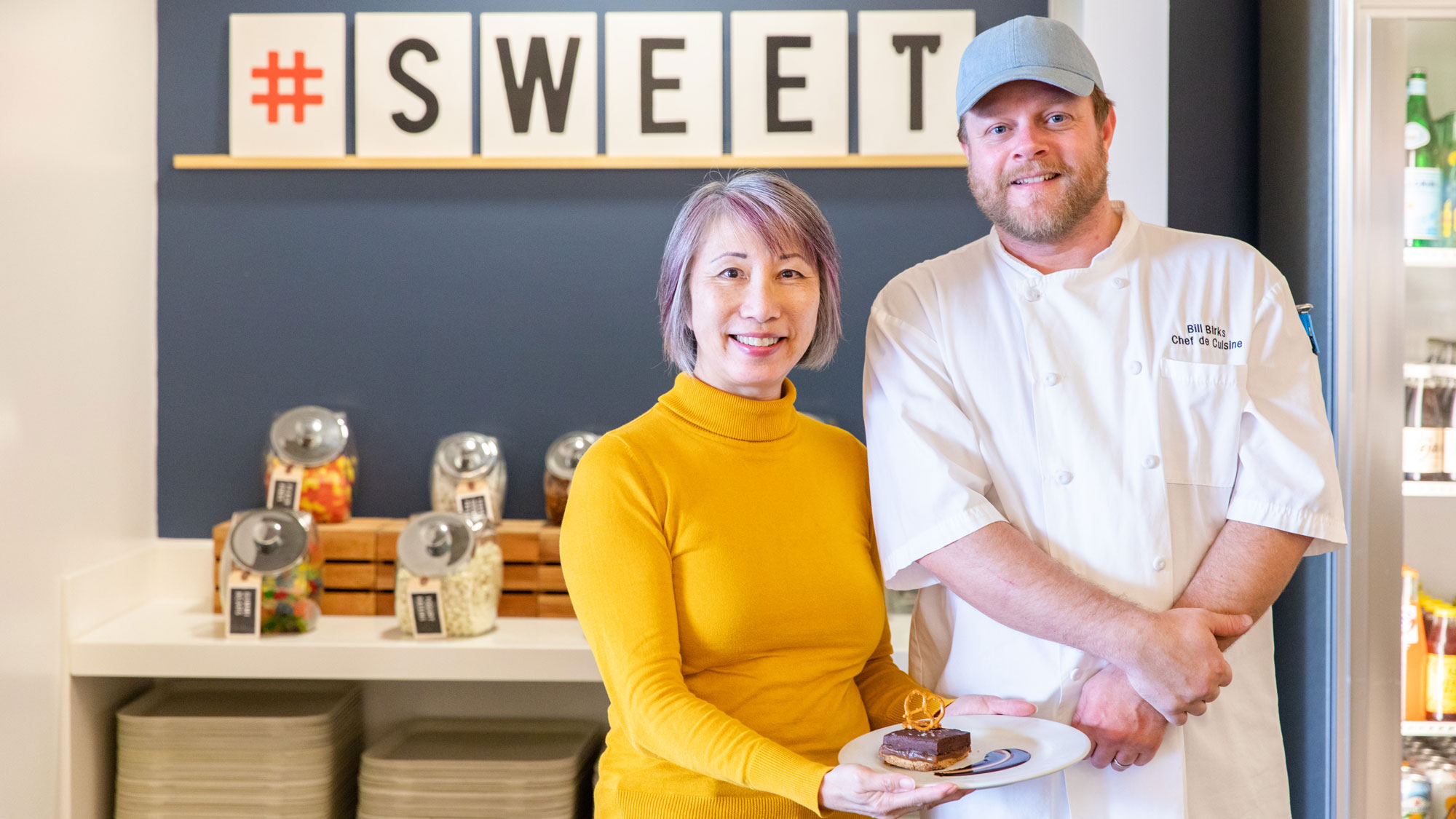 3 News Article Image A Pinch of Teamwork and a Spoonful of Community Make Paula #oldnavyproud